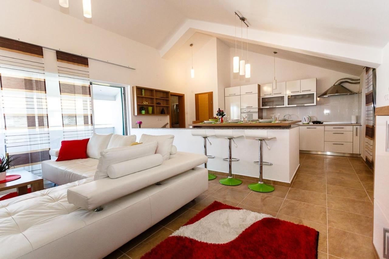 Apartment Adria 3 Malinska Buitenkant foto