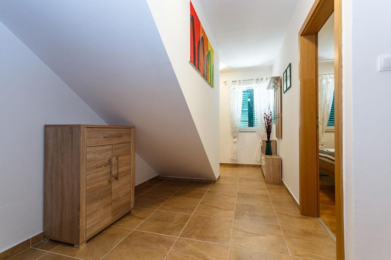 Apartment Adria 3 Malinska Buitenkant foto